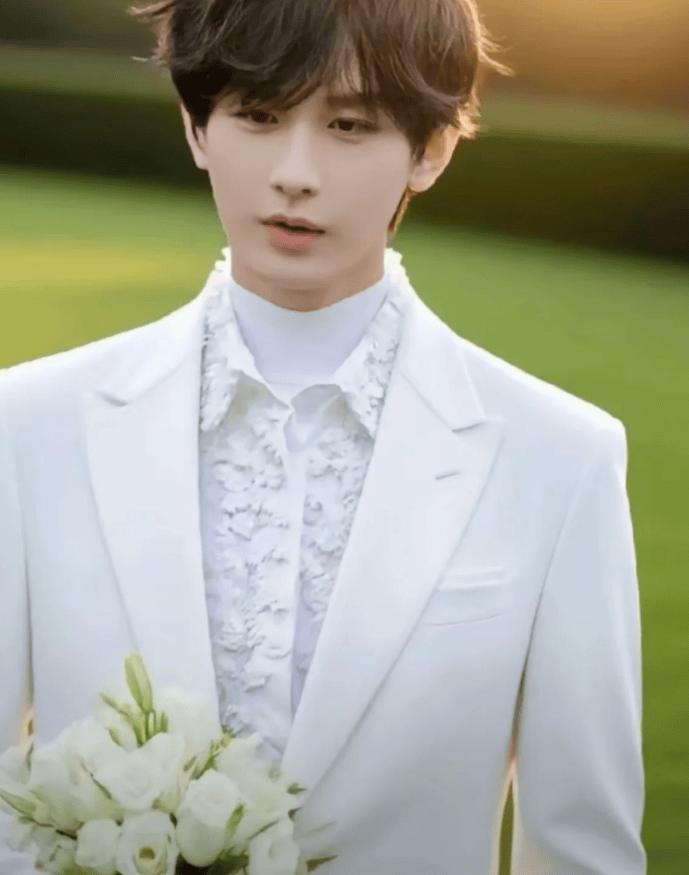 健次、张凌赫赵今麦、祖鹅、周同学、宝总、娄艺潇开元ky棋牌成